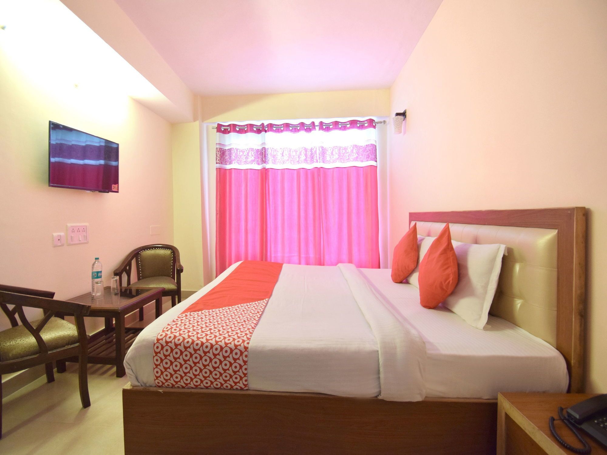 Oyo 8439 Hotel Howard Шимла Экстерьер фото