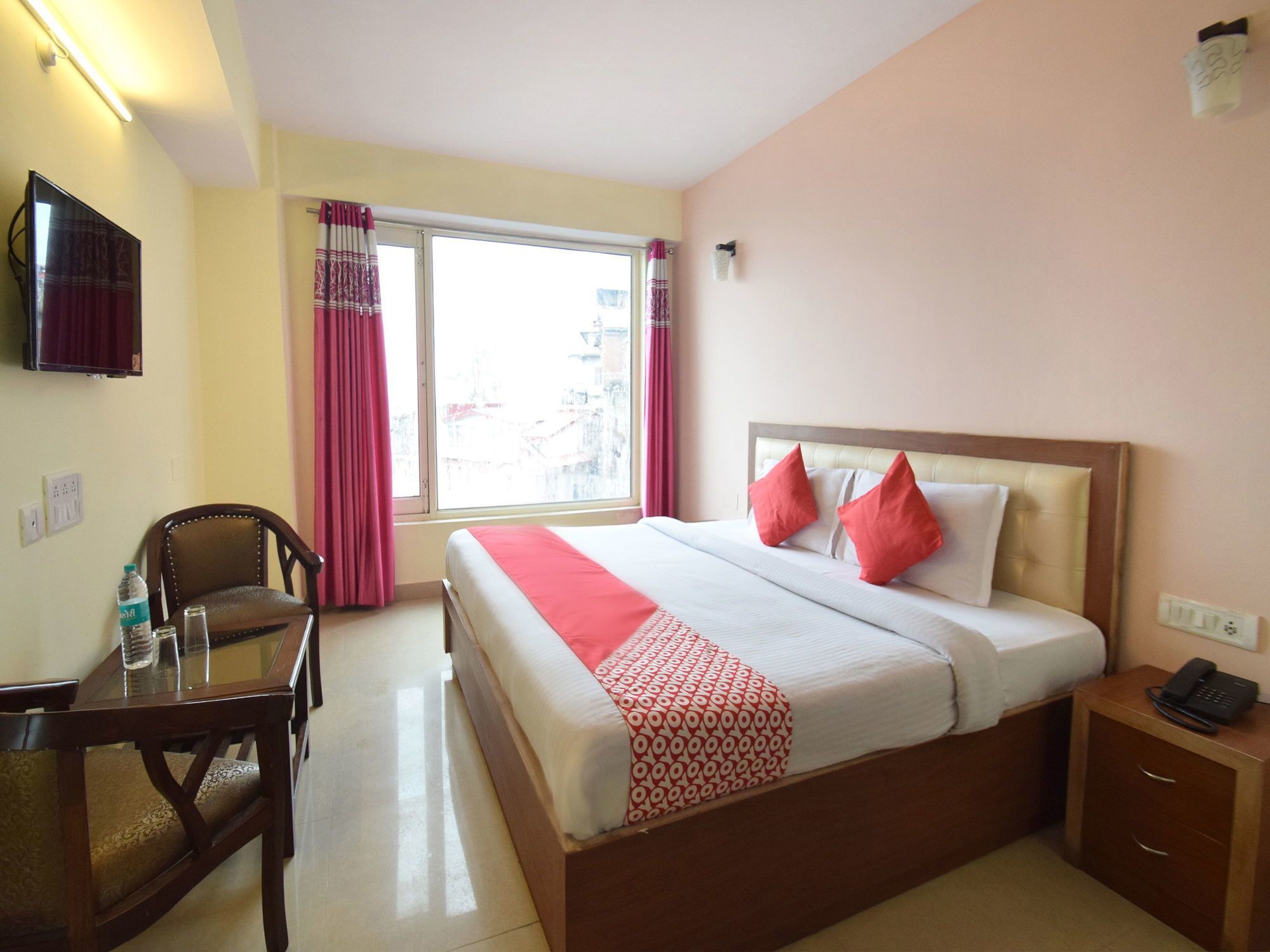 Oyo 8439 Hotel Howard Шимла Экстерьер фото