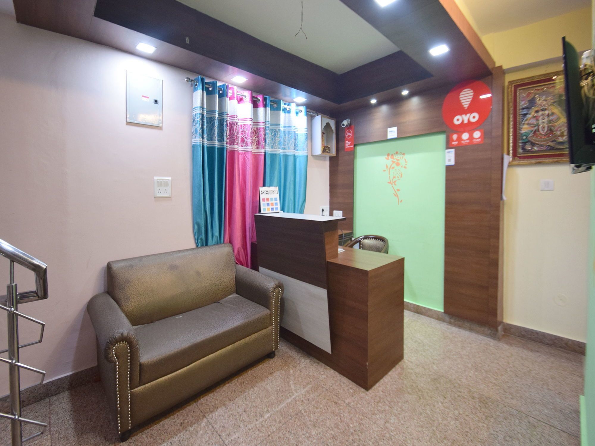 Oyo 8439 Hotel Howard Шимла Экстерьер фото